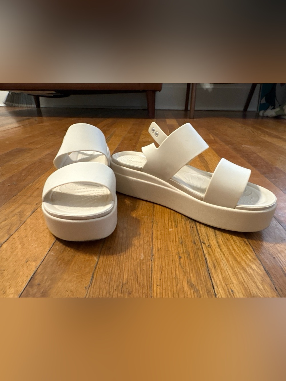 Crocs Sandstone Brooklyn Low Wedge